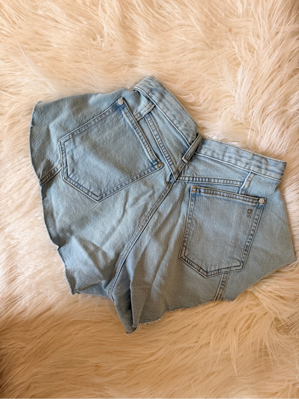 Pilcro Shorts - Picture 5 of 6